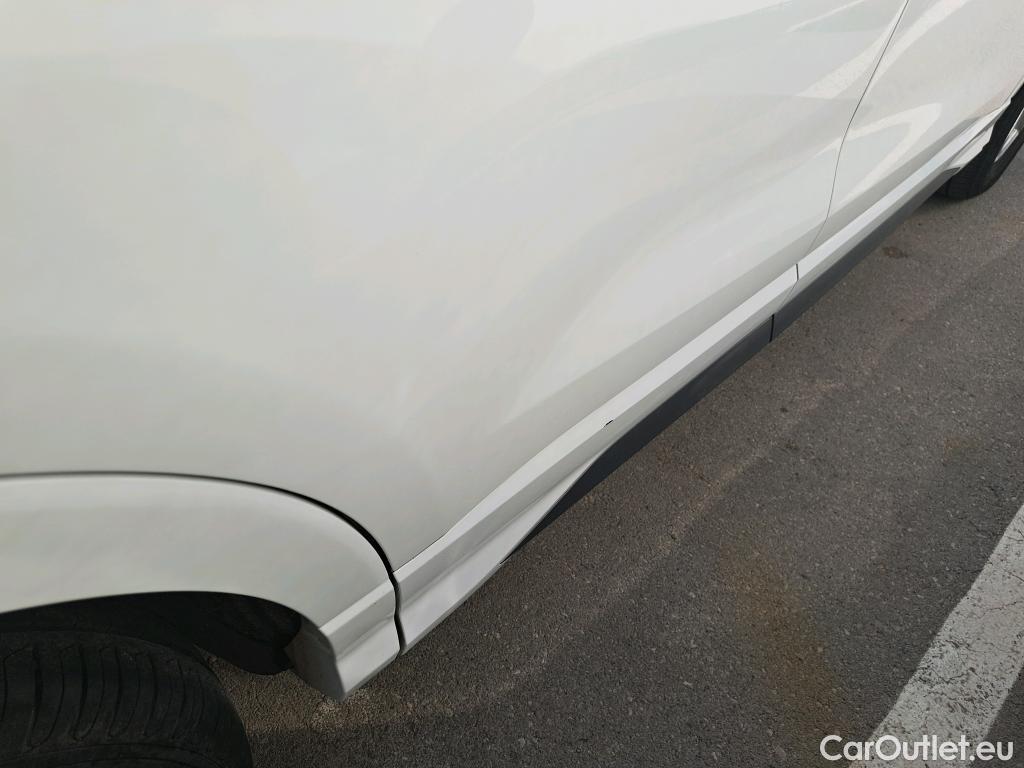  Audi  Q3 AUDI  / 2018 / 5P / todoterreno 40 TDI 140kW S tronic Quattro S Line #24