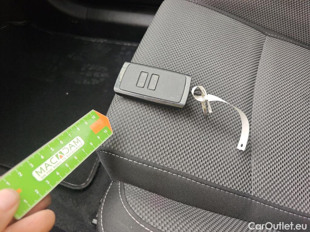  Renault  Megane RENAULT Mégane / 2020 / 5P / berlina con portón Equilibre Blue dCi 85 kW (115CV)-SS #1