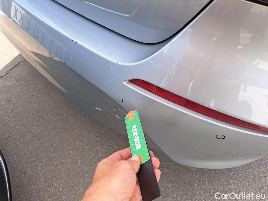  Bmw  Serie 1 BMW  / 2019 / 5P / berlina con portón 116d #19