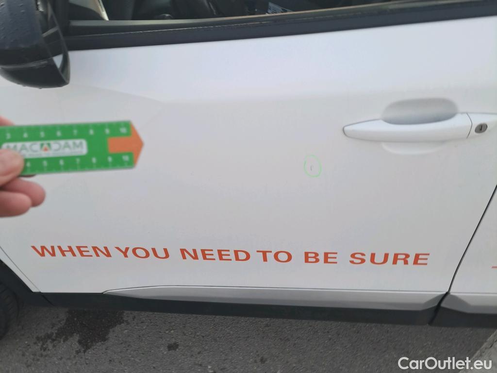  Peugeot  2008 PEUGEOT  / 2019 / 5P / todoterreno Allure BlueHDI 81kW (110CV) #27