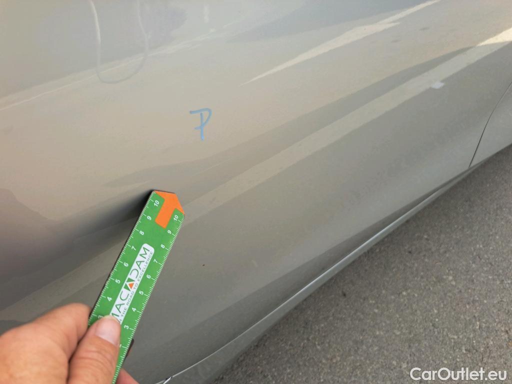  Bmw  Serie 1 BMW  / 2019 / 5P / berlina con portón 116d #21