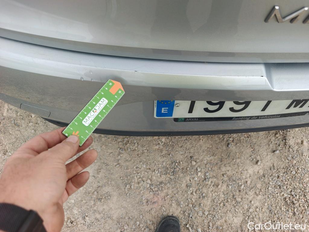  Renault  Megane RENAULT Mégane / 2020 / 5P / berlina con portón Equilibre Blue dCi 85 kW (115CV)-SS #16