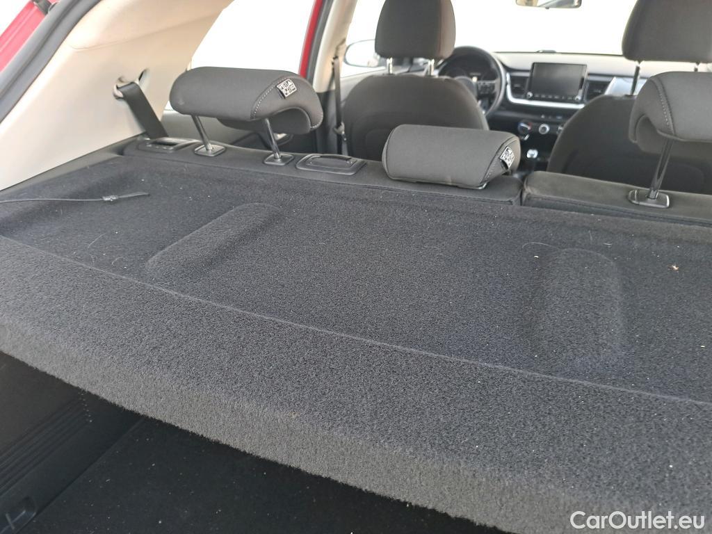  KIA  STONIC KIA  / 2017 / 5P / todoterreno 1.0 T-GDi 74kW (100CV) MHEV iMT Concept #7