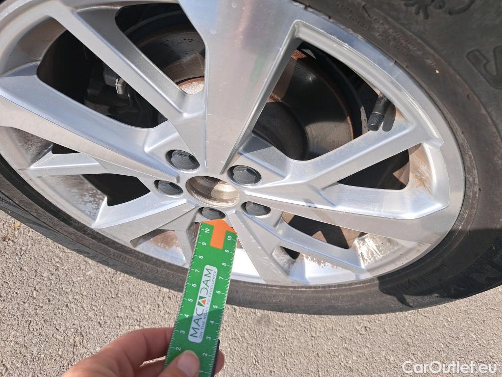  Audi  Q3 AUDI  / 2018 / 5P / todoterreno 40 TDI 140kW S tronic Quattro S Line #11