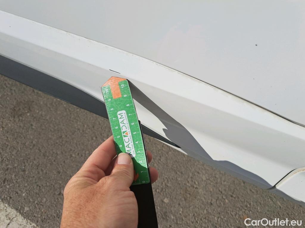  Audi  Q3 AUDI  / 2018 / 5P / todoterreno 40 TDI 140kW S tronic Quattro S Line #23