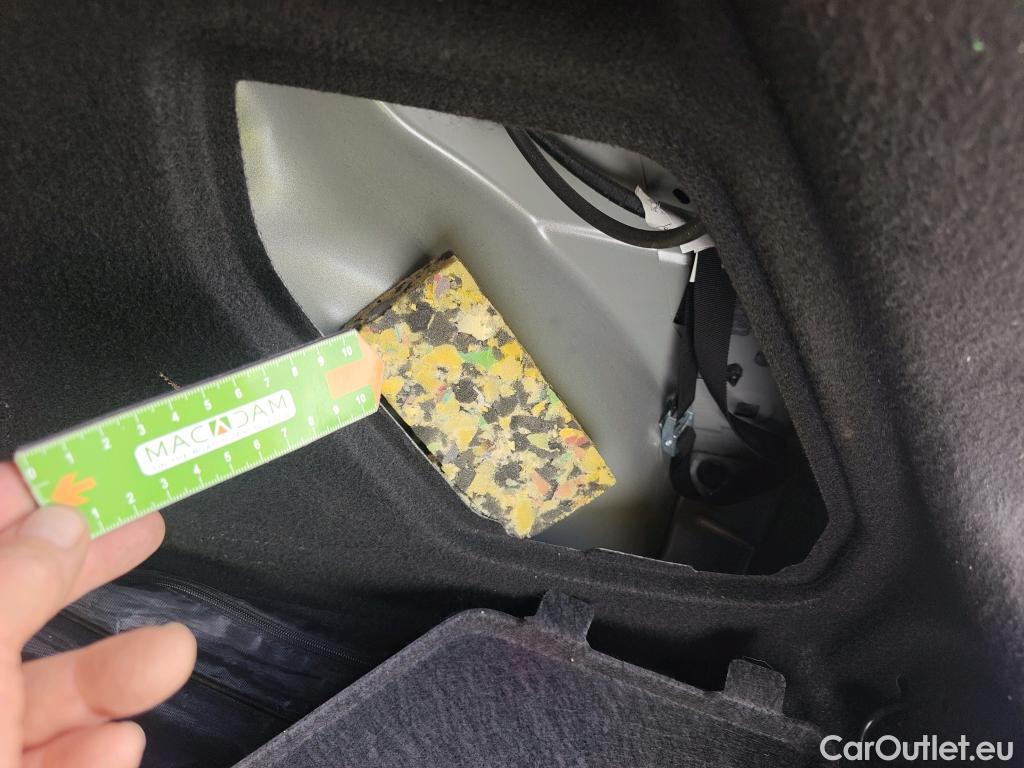  Renault  Megane RENAULT Mégane / 2020 / 5P / berlina con portón Equilibre Blue dCi 85 kW (115CV)-SS #5