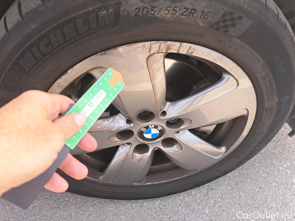  Bmw  Serie 1 BMW  / 2019 / 5P / berlina con portón 116d #15