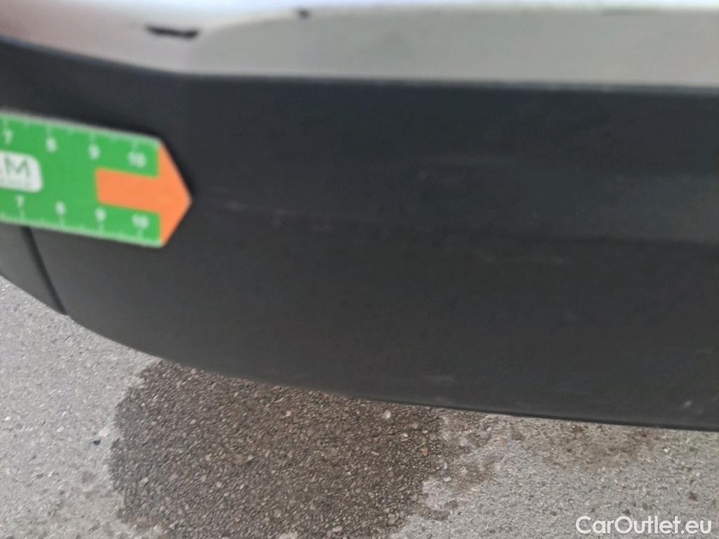  Peugeot  2008 PEUGEOT  / 2019 / 5P / todoterreno Allure BlueHDI 81kW (110CV) #9