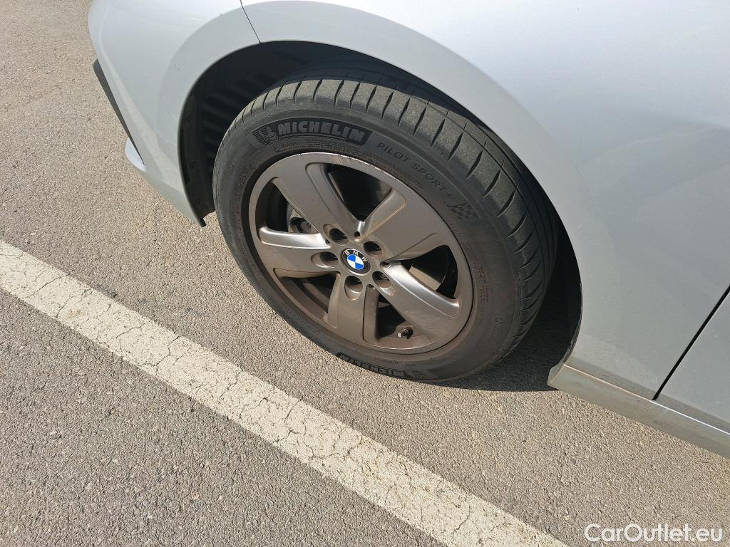  Bmw  Serie 1 BMW  / 2019 / 5P / berlina con portón 116d #10