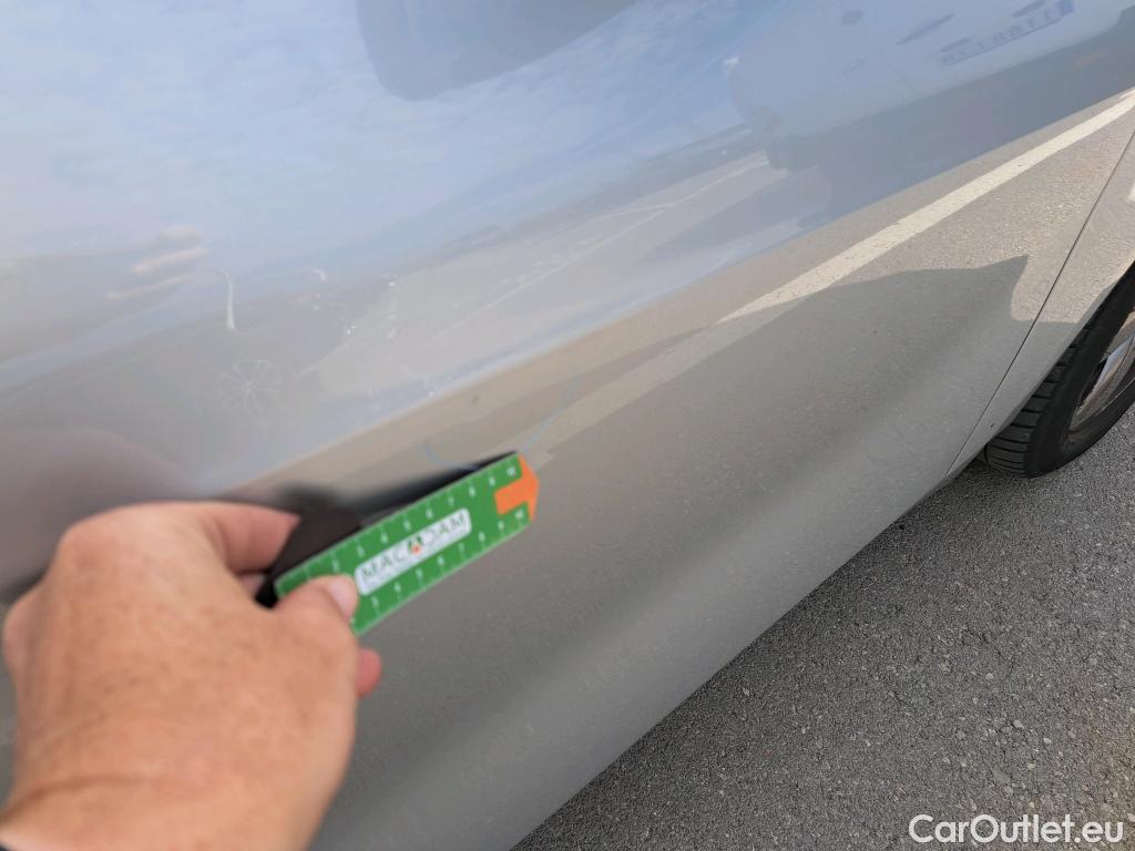  Bmw  Serie 1 BMW  / 2019 / 5P / berlina con portón 116d #4