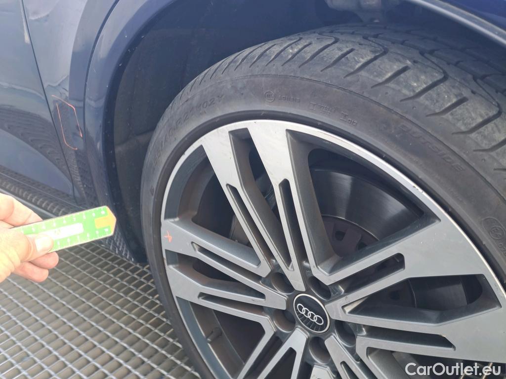  Audi  Q5 AUDI  / 2020 / 5P / todoterreno S TDI Quattro #16