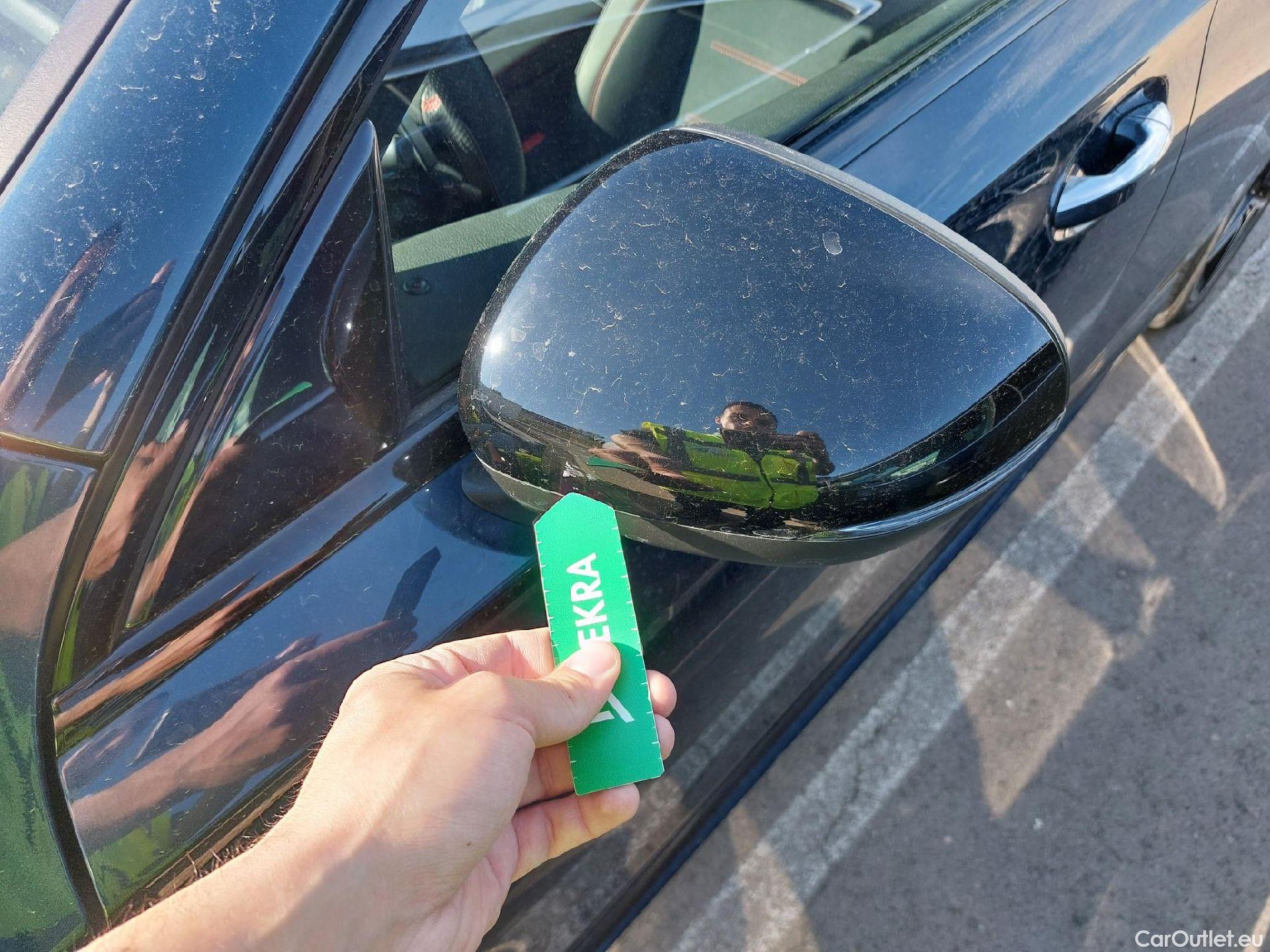  Mercedes  A-Klasse MERCEDES-BENZ Clase A / 2018 / 5P / berlina con portón A 250 e #8