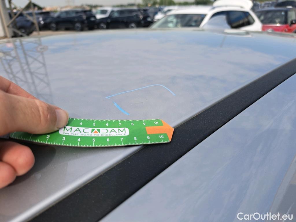  Bmw  Serie 1 BMW  / 2019 / 5P / berlina con portón 116d #2