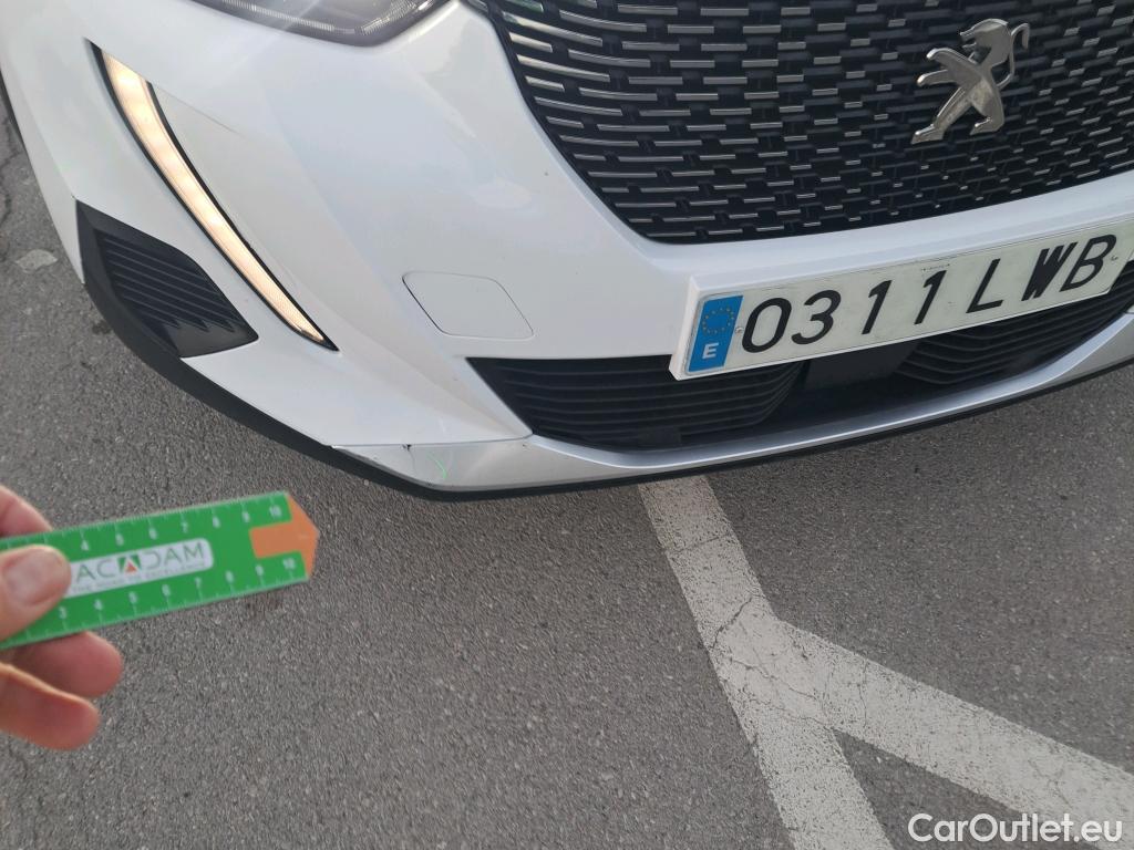  Peugeot  2008 PEUGEOT  / 2019 / 5P / todoterreno Allure BlueHDI 81kW (110CV) #12