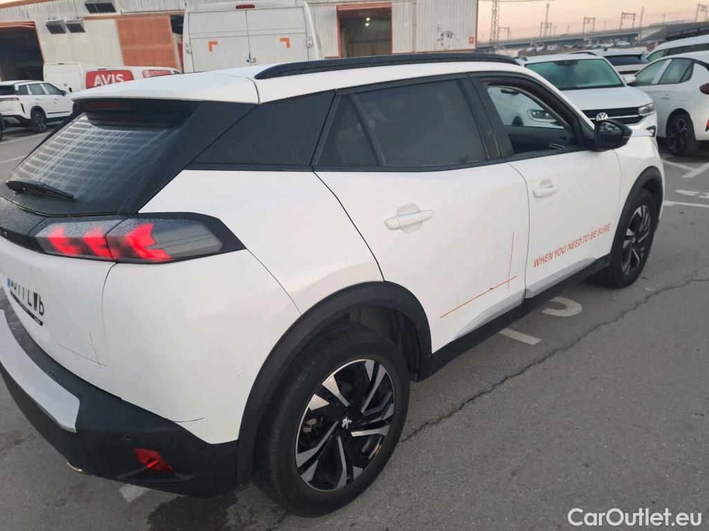  Peugeot  2008 PEUGEOT  / 2019 / 5P / todoterreno Allure BlueHDI 81kW (110CV) #3