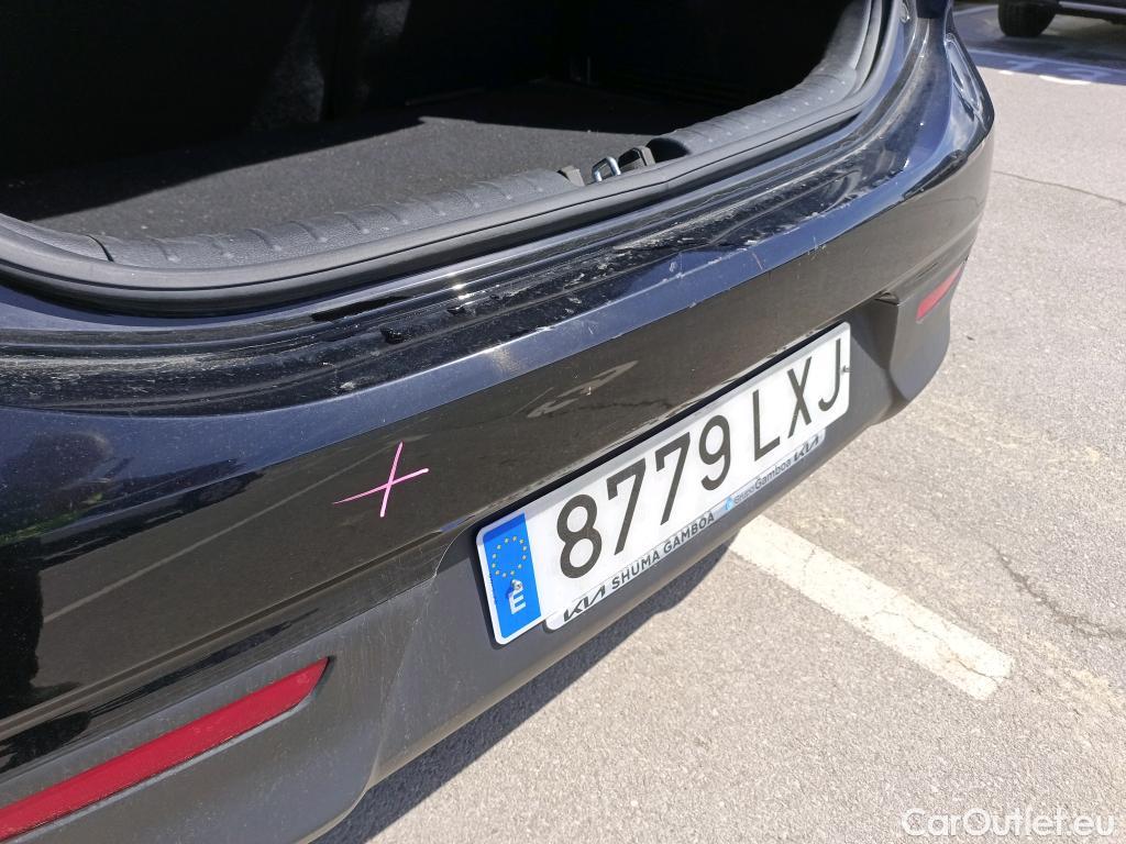  KIA  Rio KIA  / 2020 / 5P / berlina con portón 1.2 DPi 62kW (84CV) Concept #10