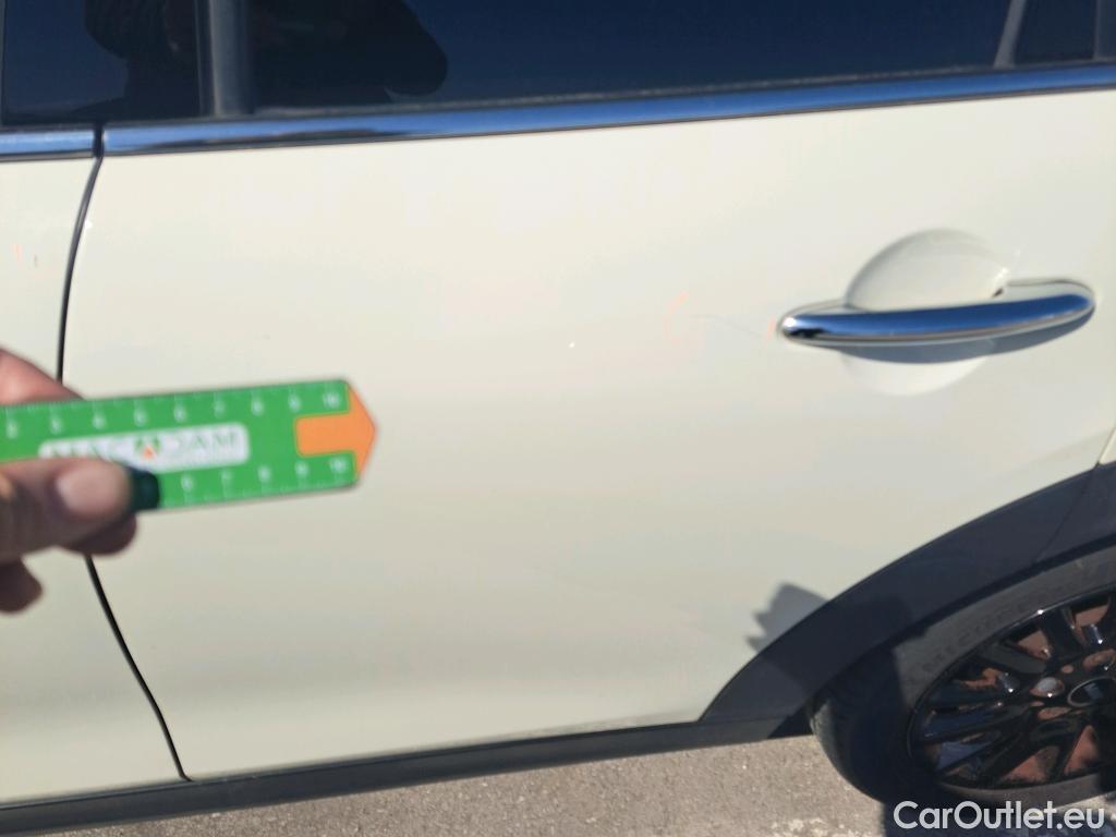  Mini  Cooper MINI MINI / 2014 / 5P / berlina con portón ONE 5 PUERTAS (CX) #21