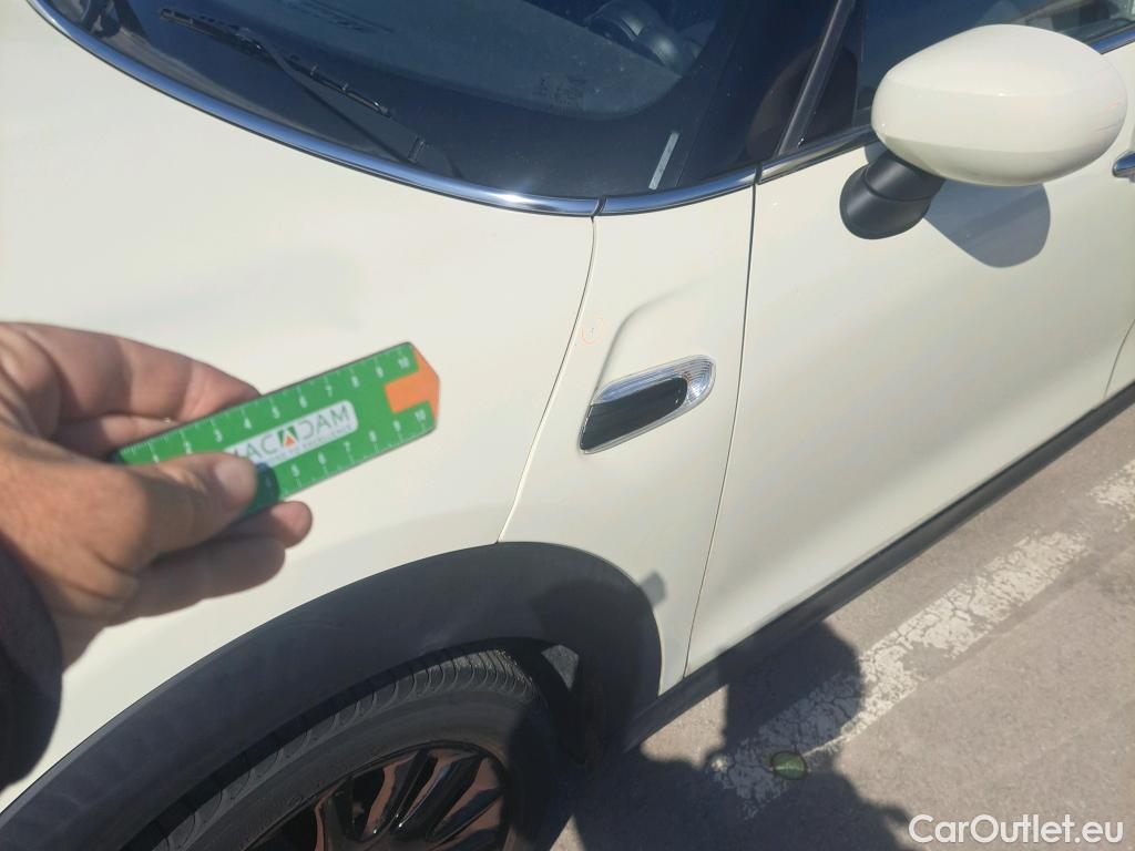  Mini  Cooper MINI MINI / 2014 / 5P / berlina con portón ONE 5 PUERTAS (CX) #27