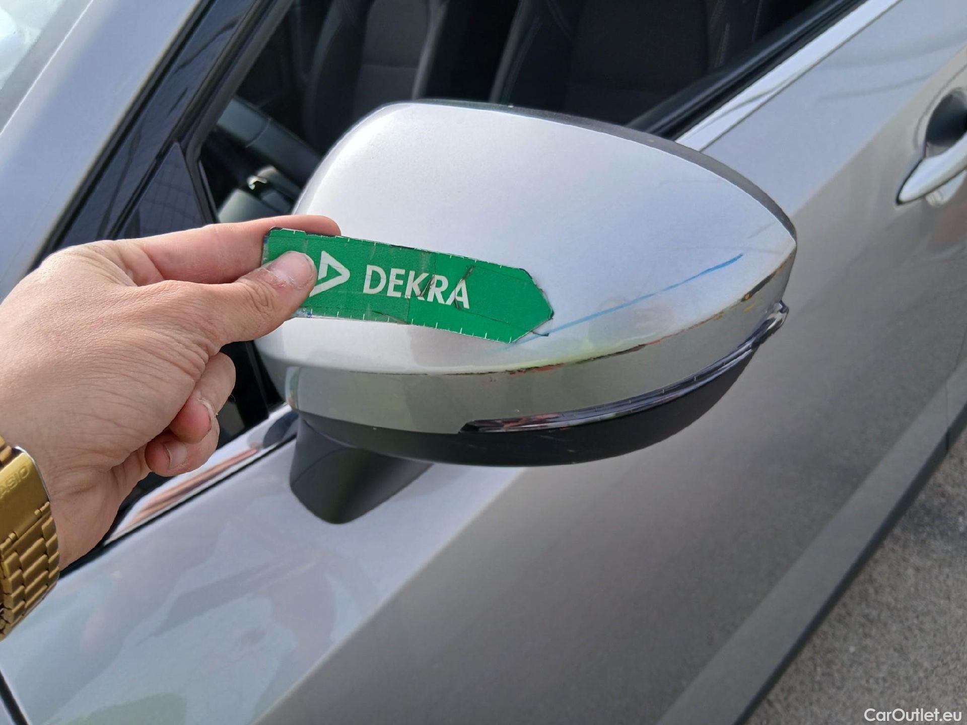  Nissan  Qashqai NISSAN  / 2021 / 5P / todoterreno DIG-T 103kW (140CV) mHEV 4x2 Acenta #10