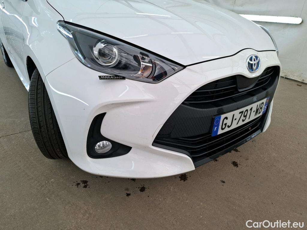  Toyota  Yaris TOYOTA  Hybride / 2019 / 5P / Berline Hybride 116h Dynamic Business Beyond Zer #4