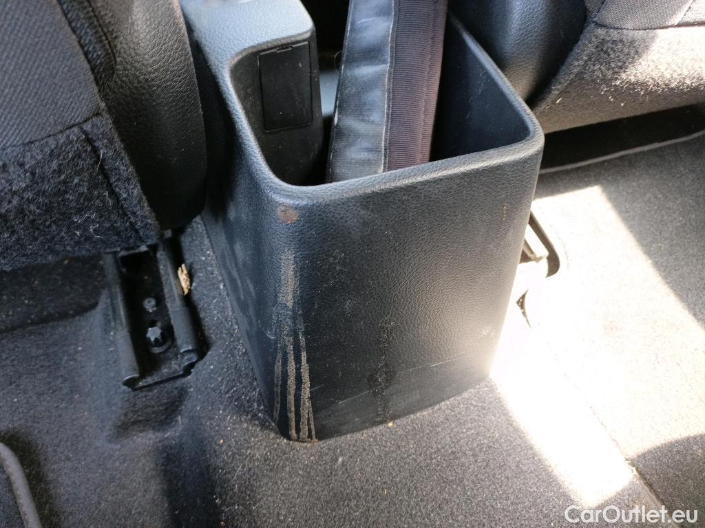  KIA  Rio KIA  / 2020 / 5P / berlina con portón 1.2 DPi 62kW (84CV) Concept #5