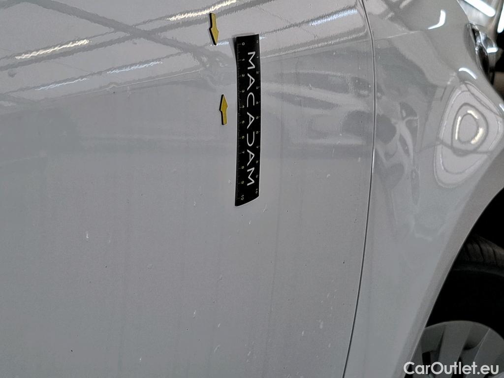  Toyota  Yaris TOYOTA  Hybride / 2019 / 5P / Berline Hybride 116h Dynamic Business Beyond Zer #2