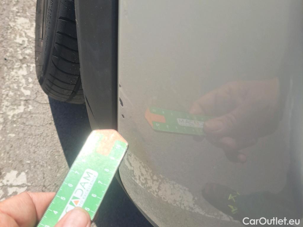  Mini  Cooper MINI MINI / 2014 / 5P / berlina con portón ONE 5 PUERTAS (CX) #13