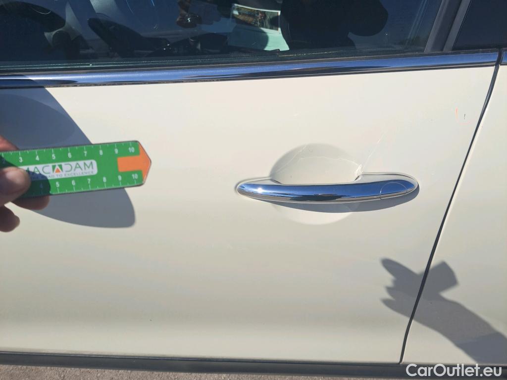  Mini  Cooper MINI MINI / 2014 / 5P / berlina con portón ONE 5 PUERTAS (CX) #25