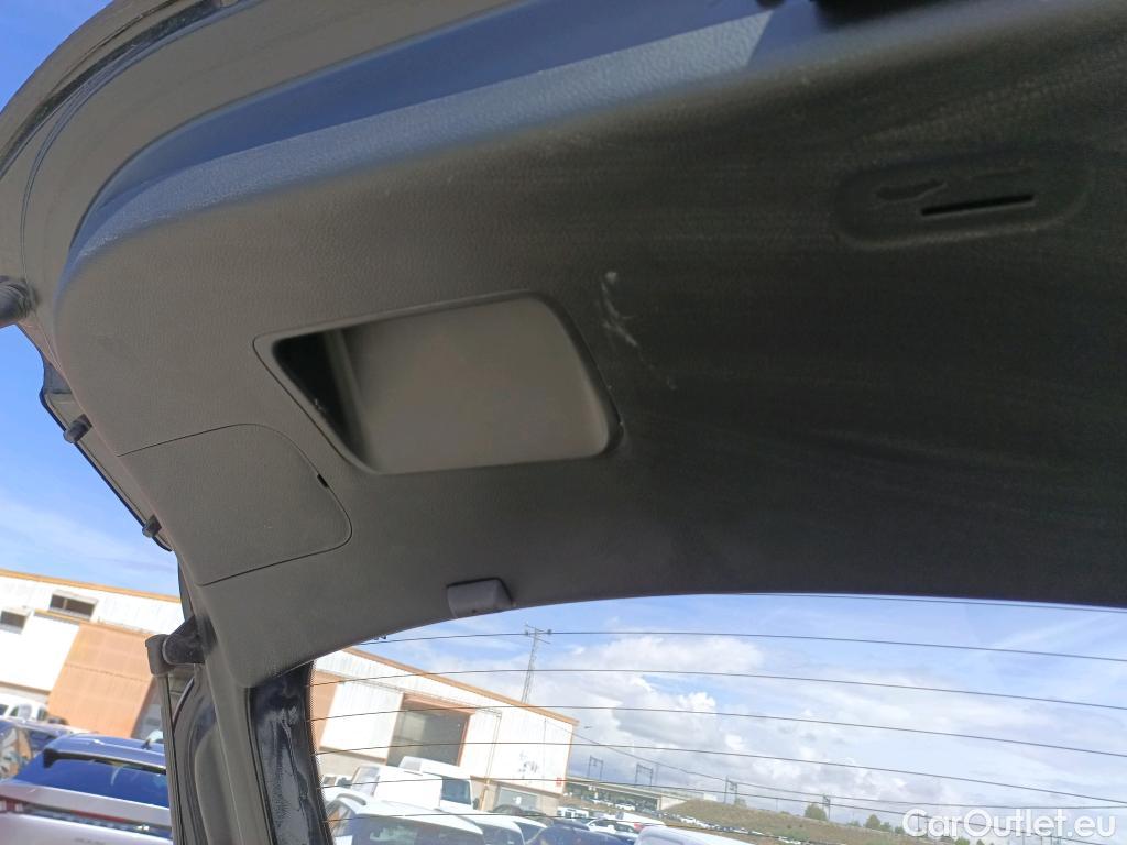  KIA  Rio KIA  / 2020 / 5P / berlina con portón 1.2 DPi 62kW (84CV) Concept #21