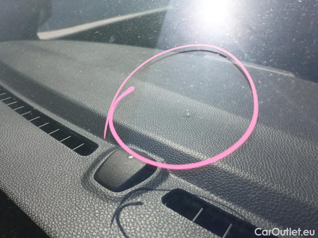  KIA  Rio KIA  / 2020 / 5P / berlina con portón 1.2 DPi 62kW (84CV) Concept #19