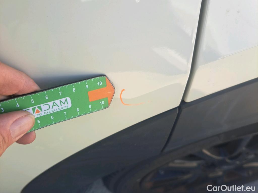  Mini  Cooper MINI MINI / 2014 / 5P / berlina con portón ONE 5 PUERTAS (CX) #23