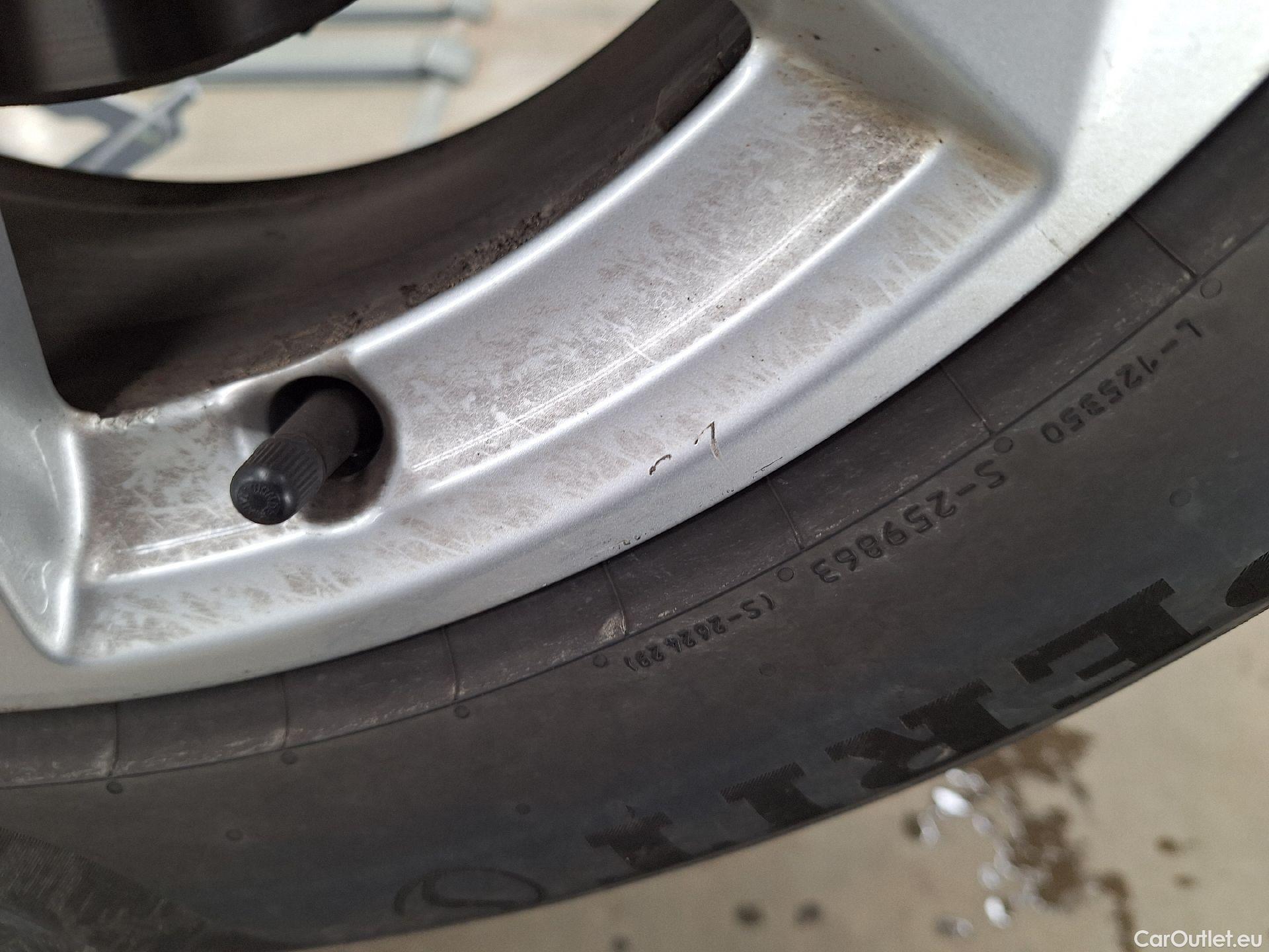  Audi  Q3 Audi,  '18, Audi  35 TDI S Tronic Business Edition 5d #16