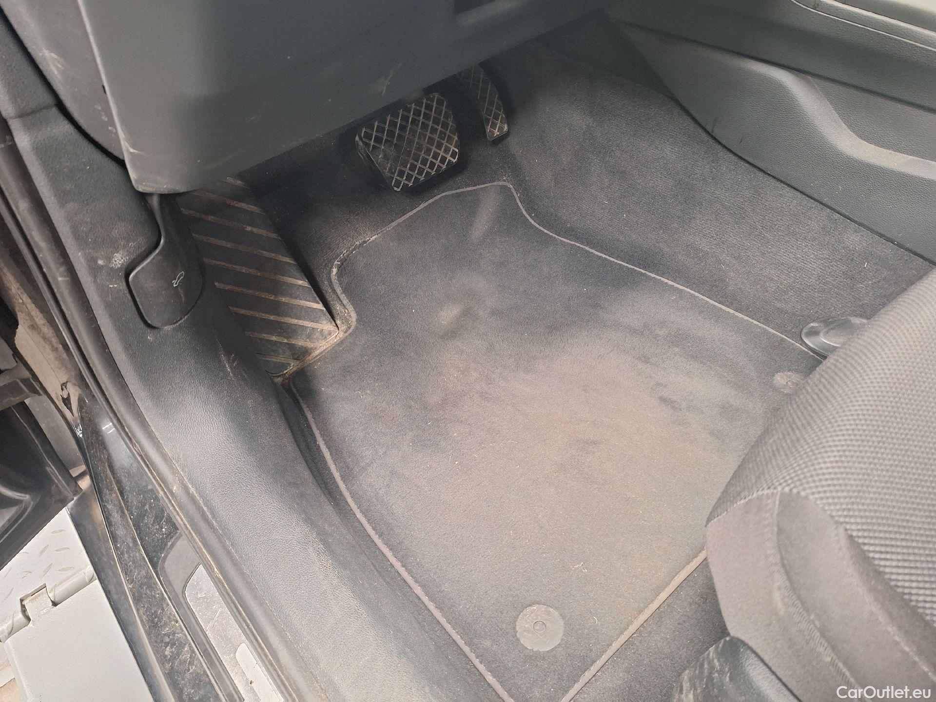  Audi  A4 Audi,  Avant FL'19, Audi  Avant 2.0 30 TDi 100kW S tronic Attraction #5