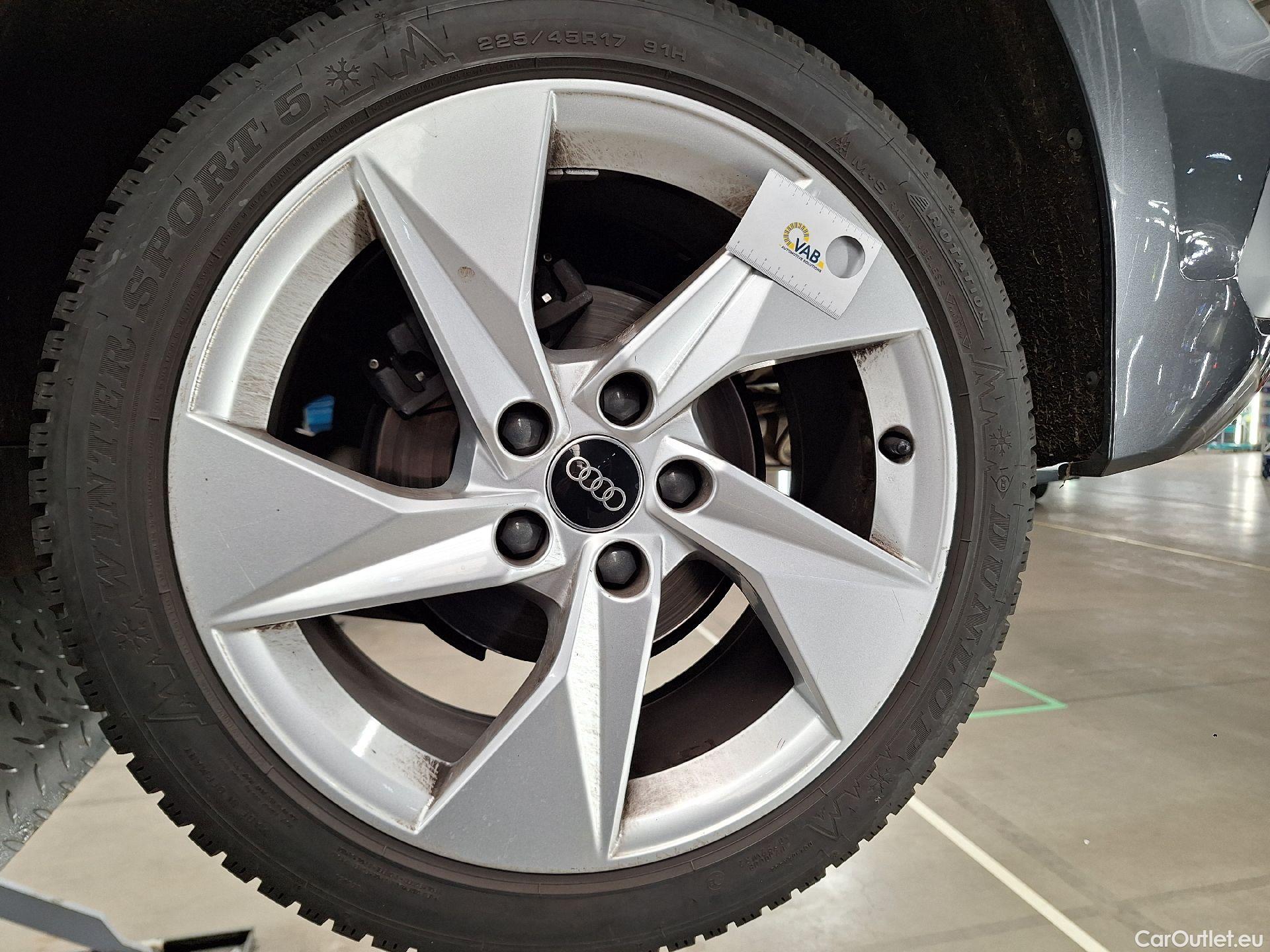  Audi  A3 Audi,  SB '20, Audi  Sportback 1.0 30 TFSi 81kW S line 5d #30