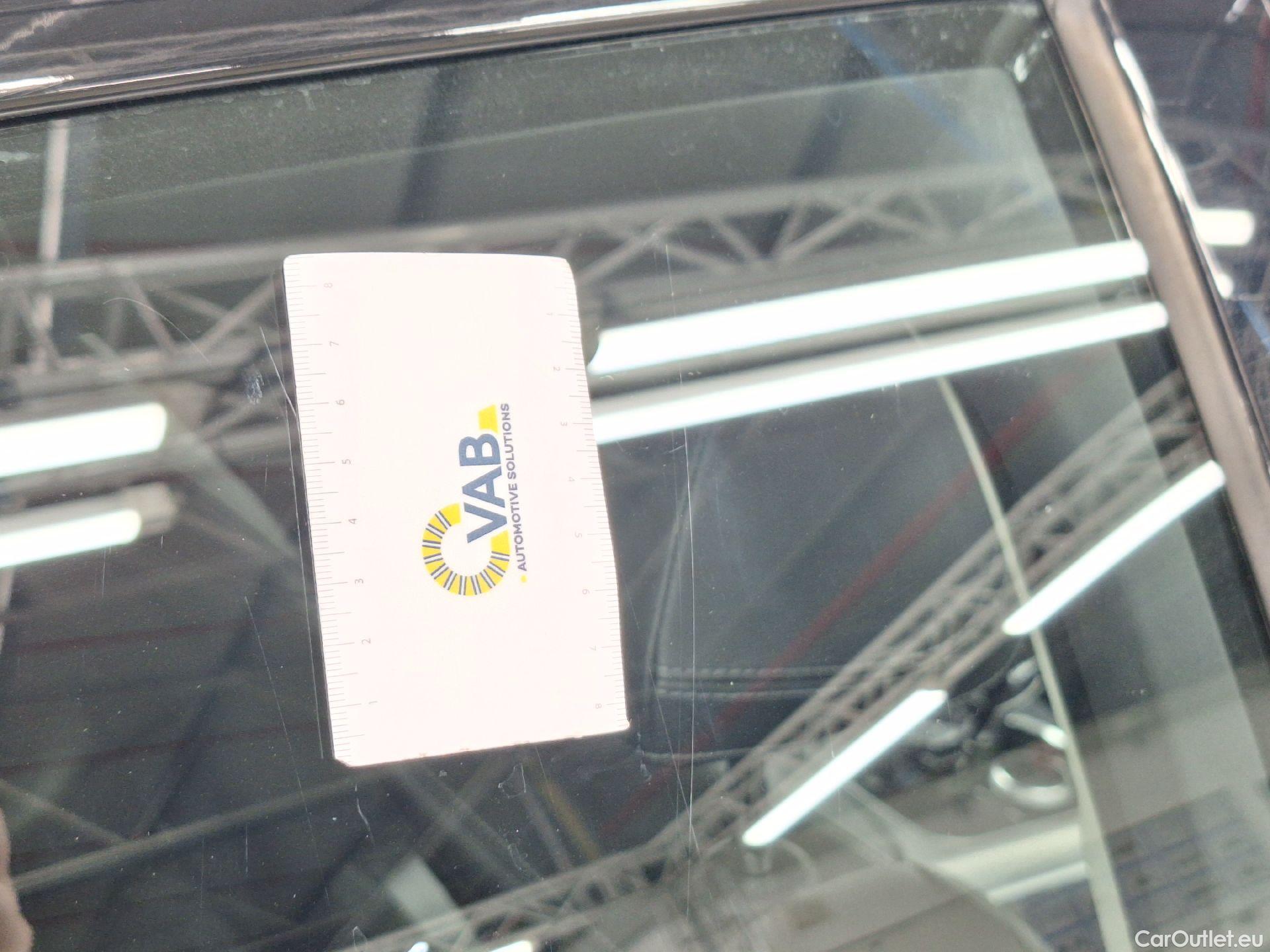  Bmw  Serie 3 BMW, 3-serie '18, BMW 3 Reeks Berline 318dA (110 kW) 4d #59