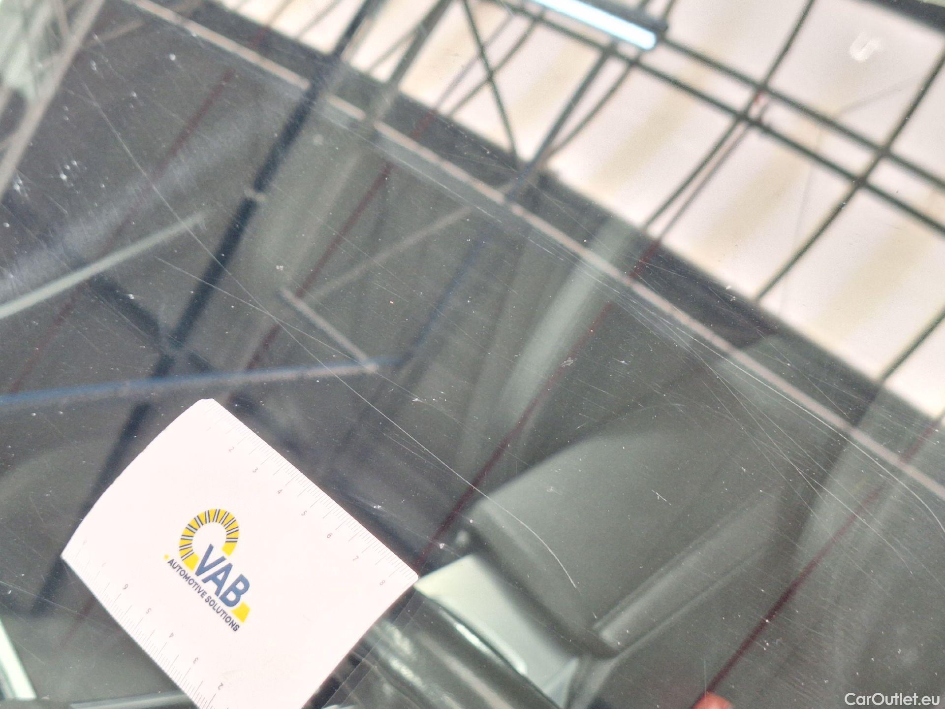  Bmw  Serie 3 BMW, 3-serie '18, BMW 3 Reeks Berline 318dA (110 kW) 4d #45