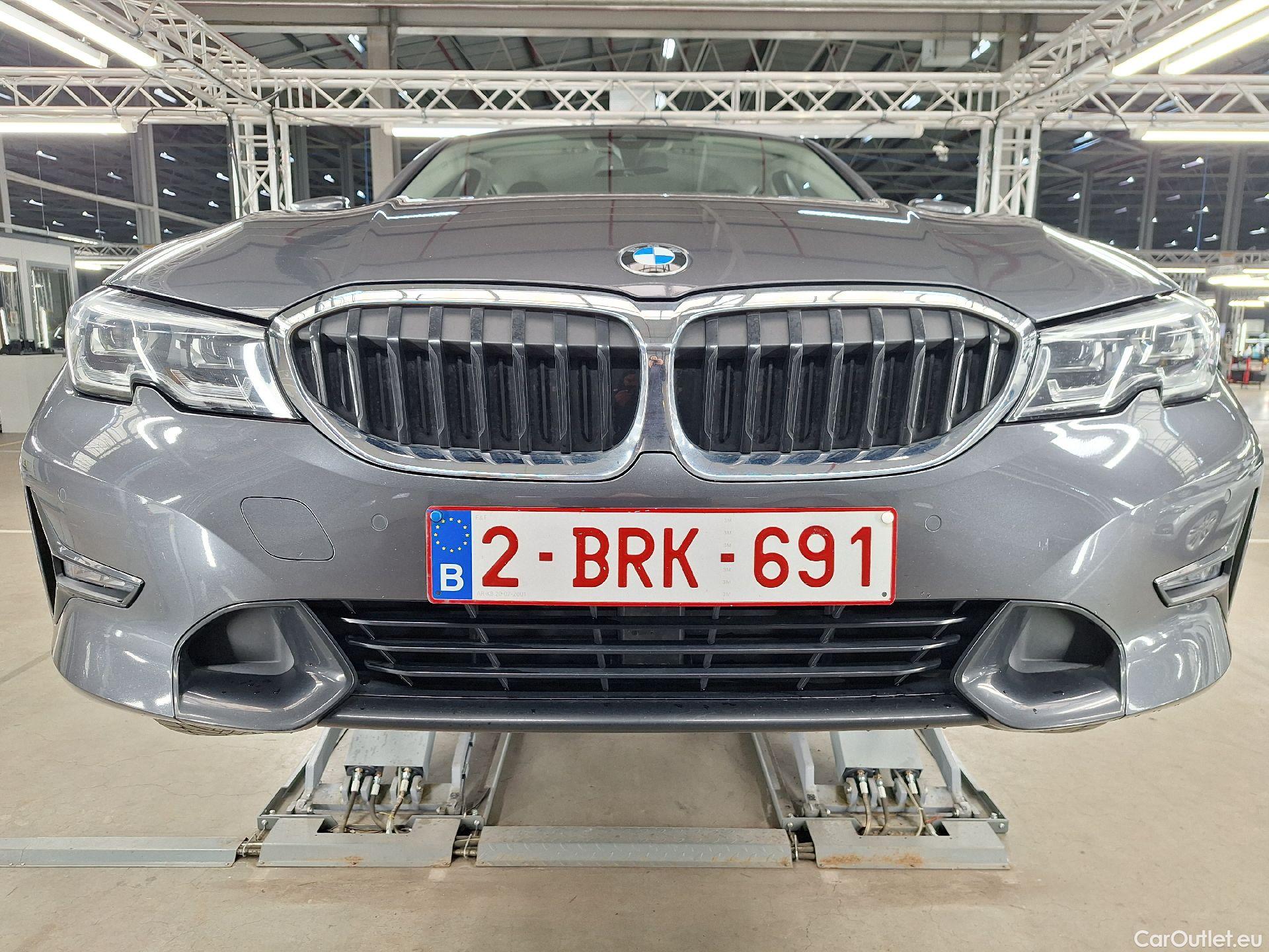  Bmw  Serie 3 BMW, 3-serie '18, BMW 3 Reeks Berline 318dA (110 kW) 4d #1