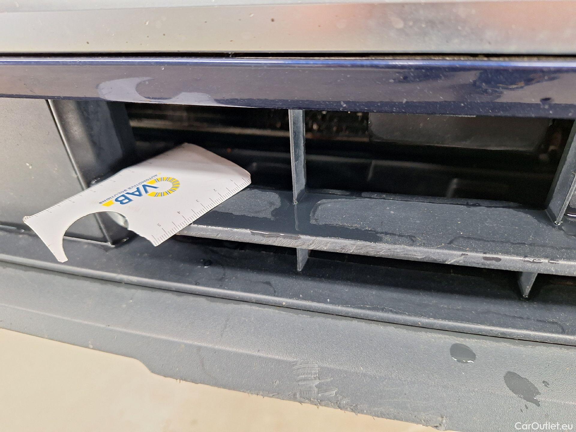  Audi  Q3 Audi,  '18, Audi  35 TDI S Tronic Business Edition 5d #21