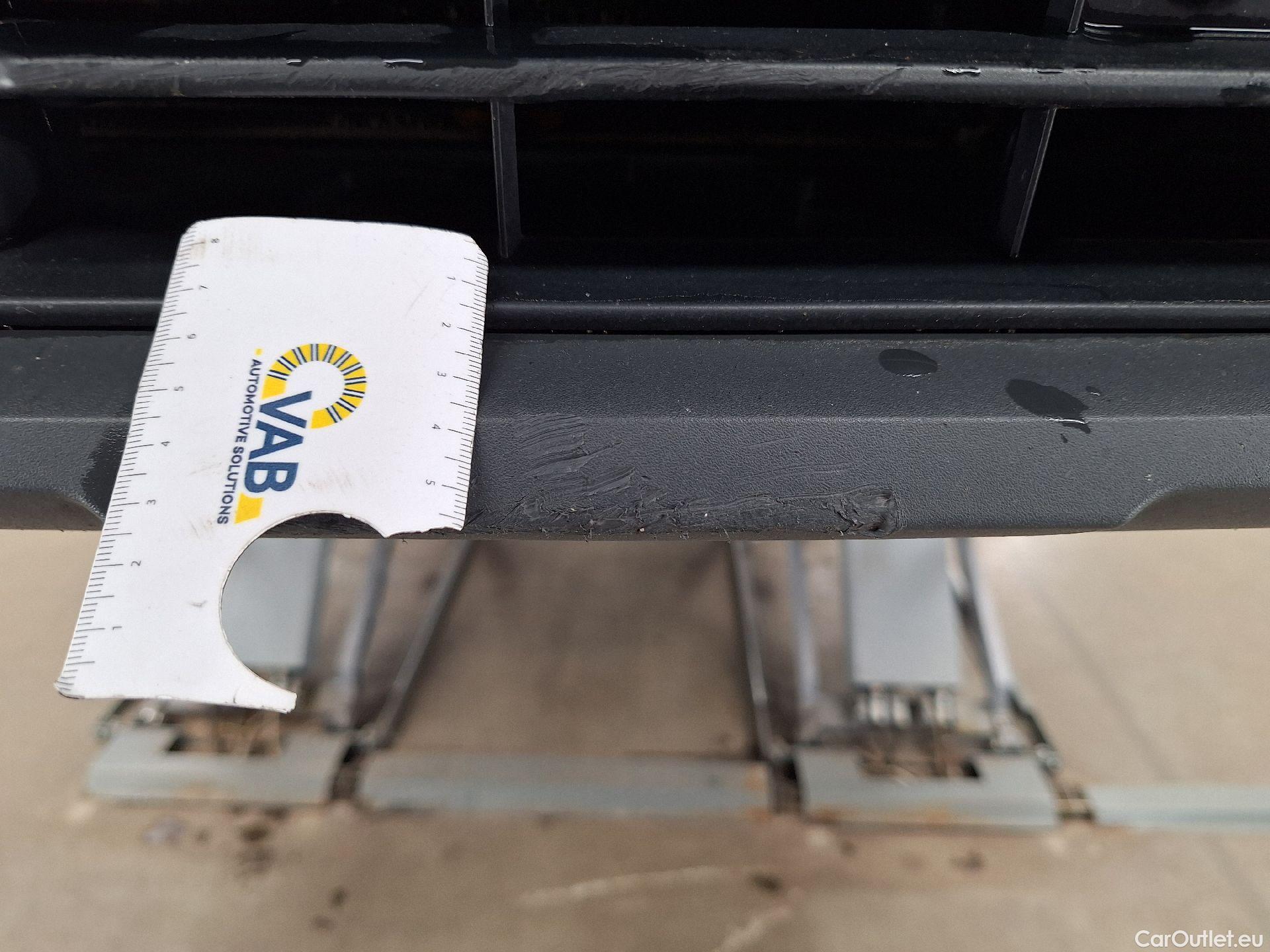  Audi  Q3 Audi,  '18, Audi  35 TDI S Tronic Business Edition 5d #20