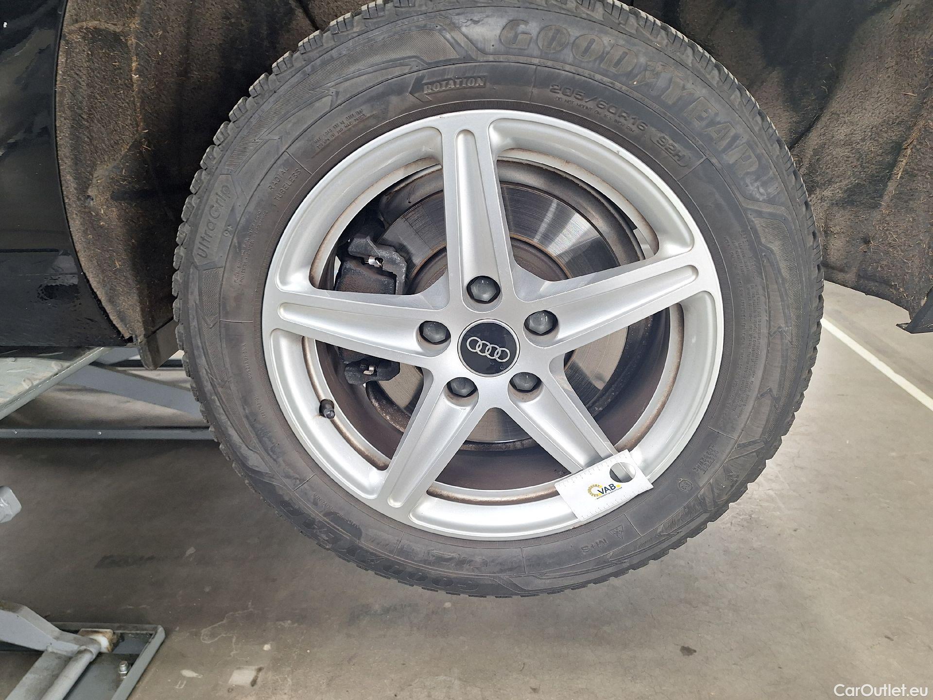  Audi  A4 Audi,  Avant FL'19, Audi  Avant 2.0 30 TDi 100kW S tronic Attraction #52