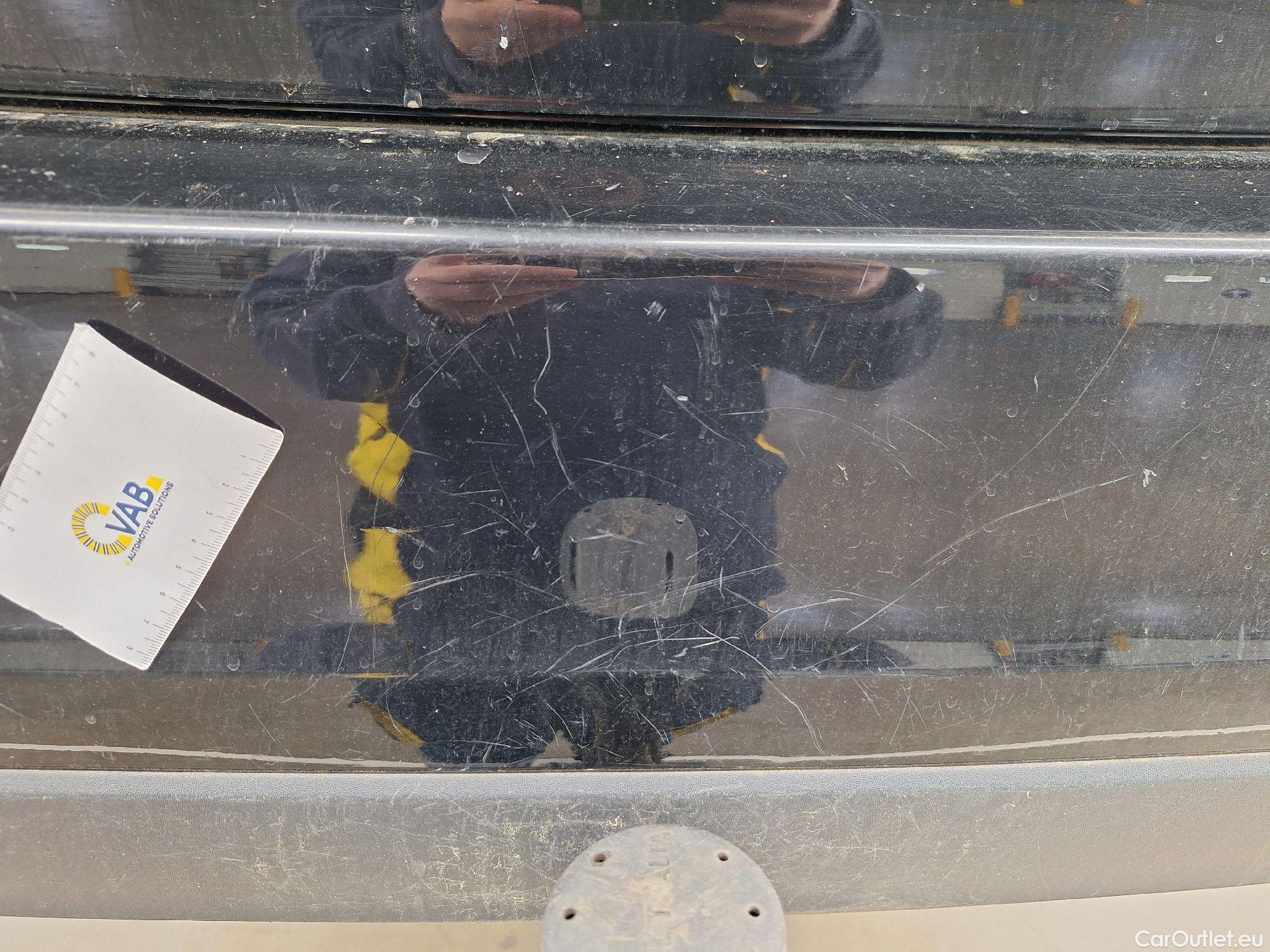  Mercedes  A-Klasse Mercedes, A-Class Berline '18, Mercedes-Benz  Limousine A 250 e 4d #36