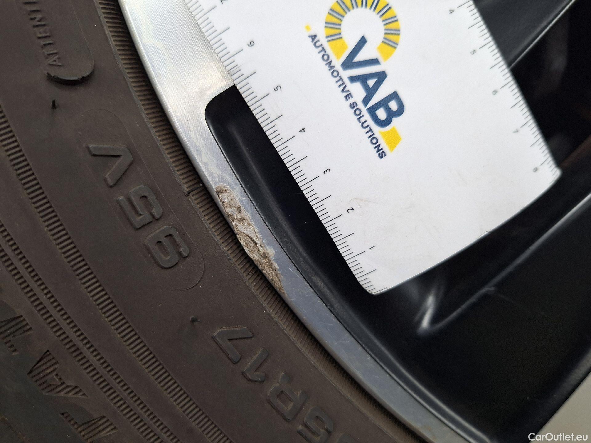  Mercedes  A-Klasse Mercedes, A-Class Berline '18, Mercedes-Benz  Limousine A 250 e 4d #10