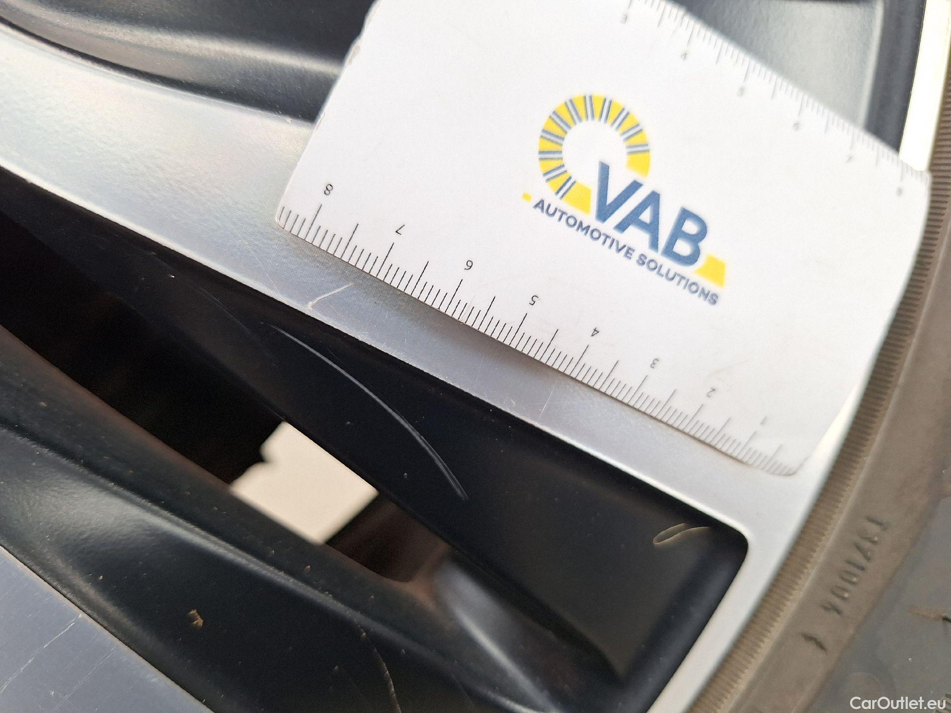  Mercedes  A-Klasse Mercedes, A-Class Berline '18, Mercedes-Benz  Limousine A 250 e 4d #30