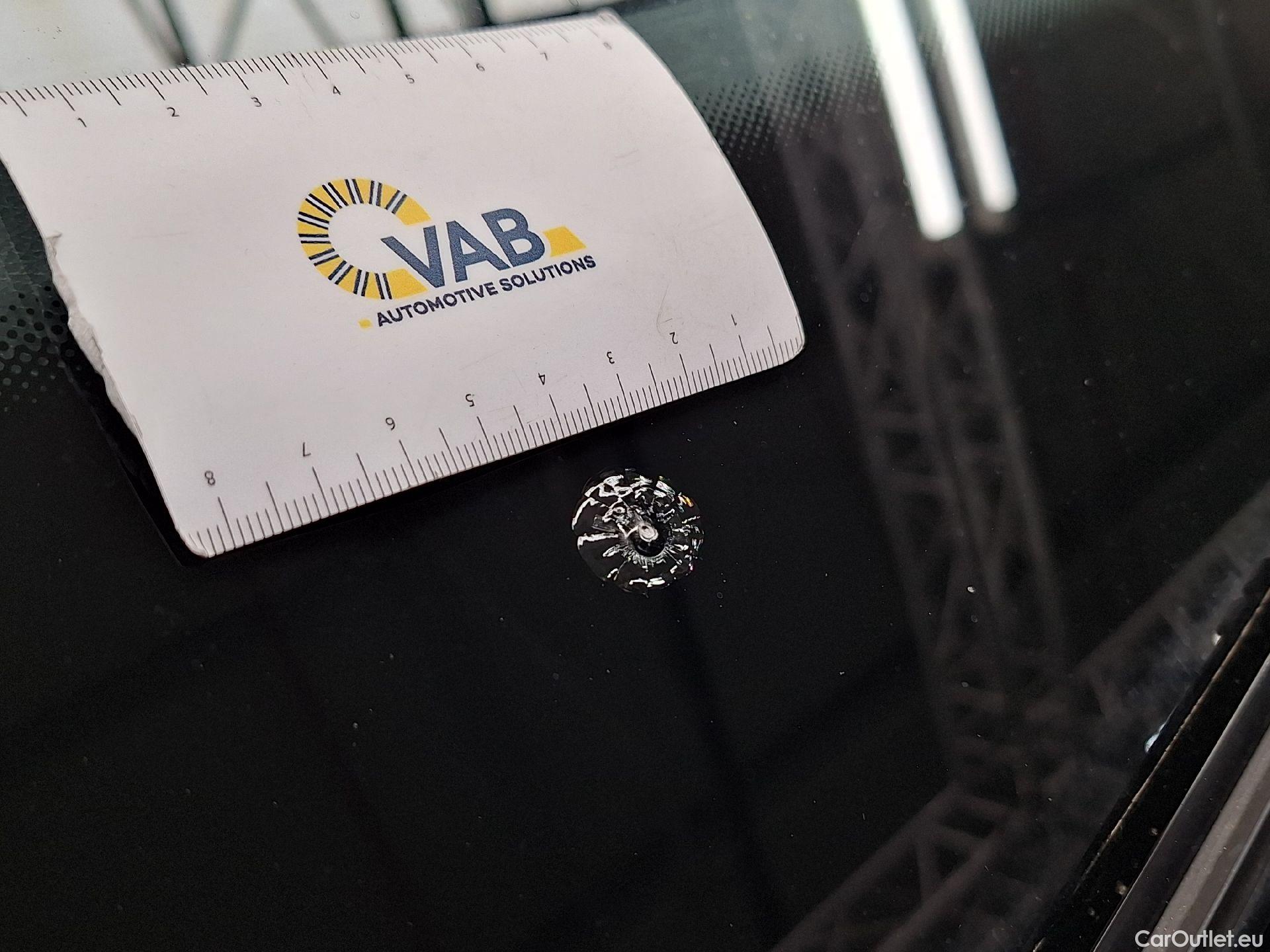  Mercedes  A-Klasse Mercedes, A-Class Berline '18, Mercedes-Benz  Limousine A 250 e 4d #77