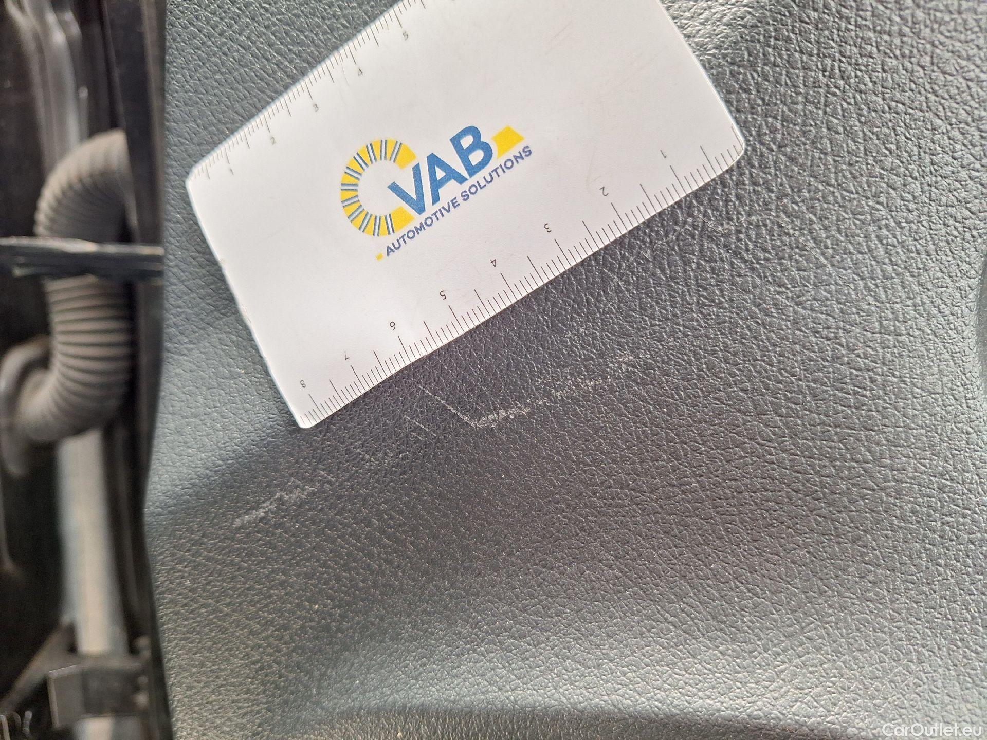  Mercedes  A-Klasse Mercedes, A-Class Berline '18, Mercedes-Benz  Limousine A 250 e 4d #58