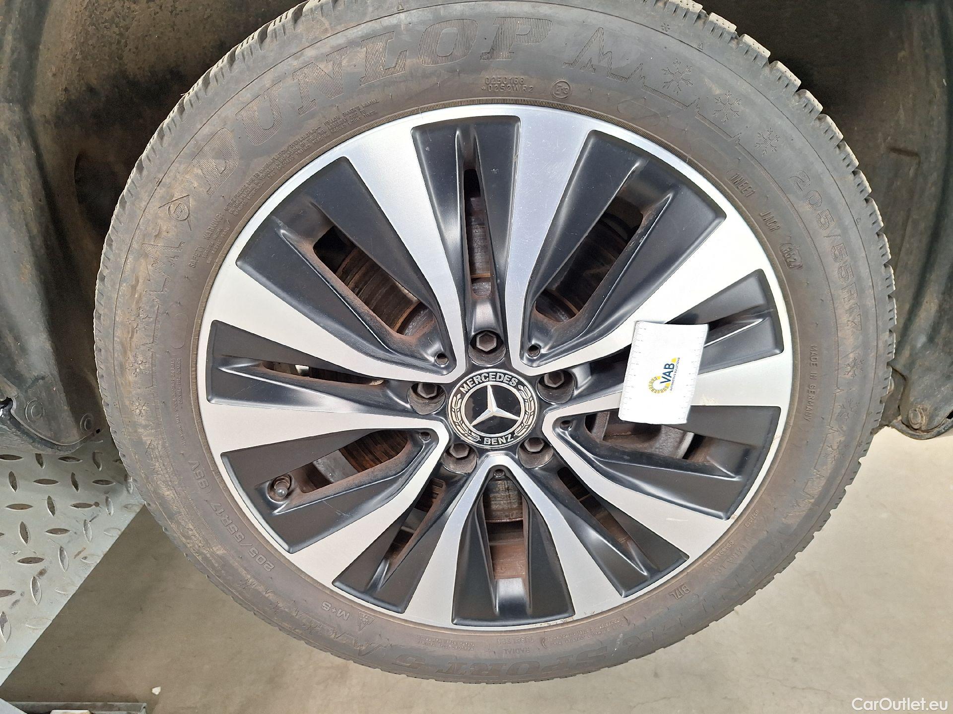  Mercedes  A-Klasse Mercedes, A-Class Berline '18, Mercedes-Benz  Limousine A 250 e 4d #67