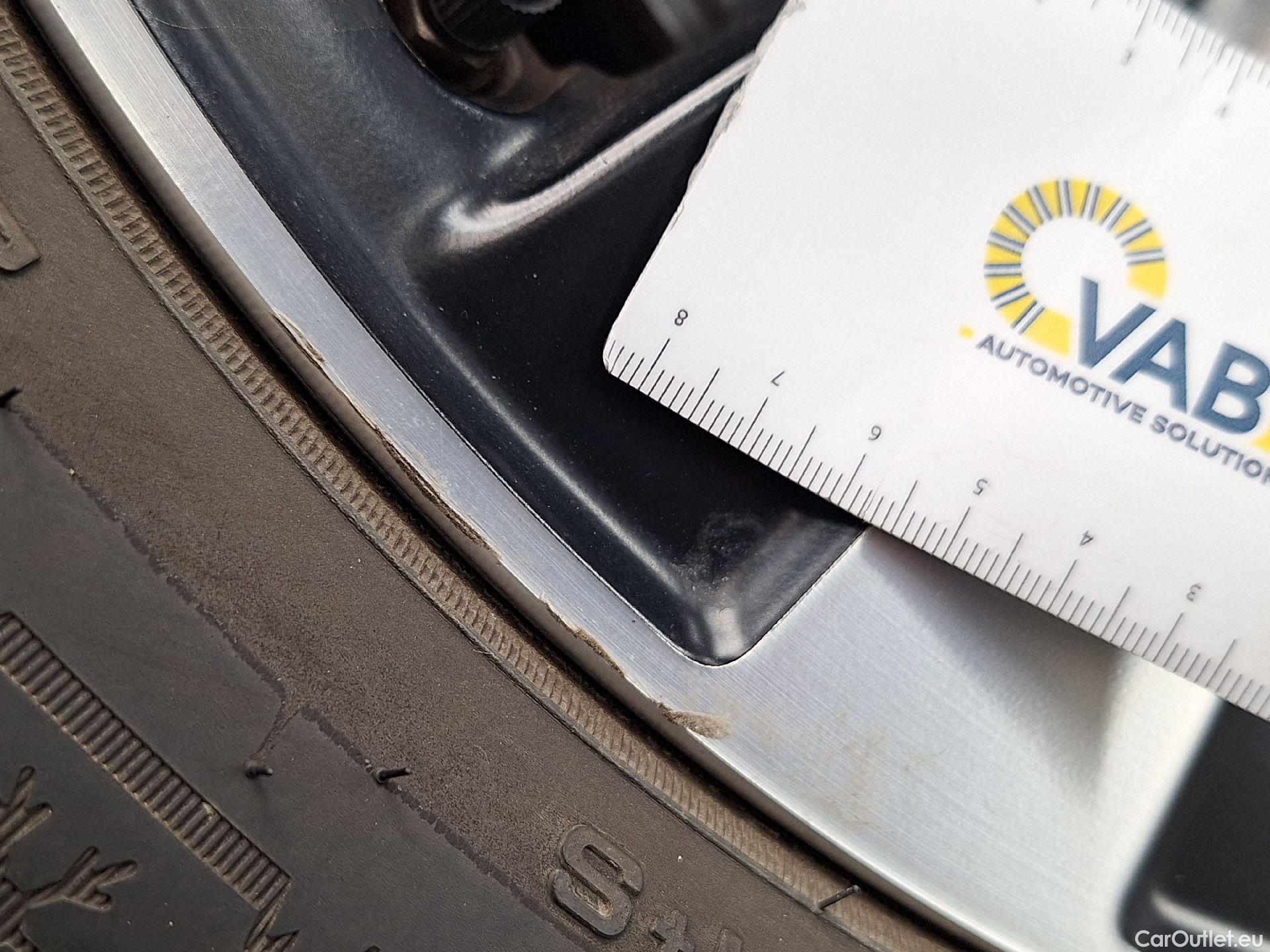  Mercedes  A-Klasse Mercedes, A-Class Berline '18, Mercedes-Benz  Limousine A 250 e 4d #32