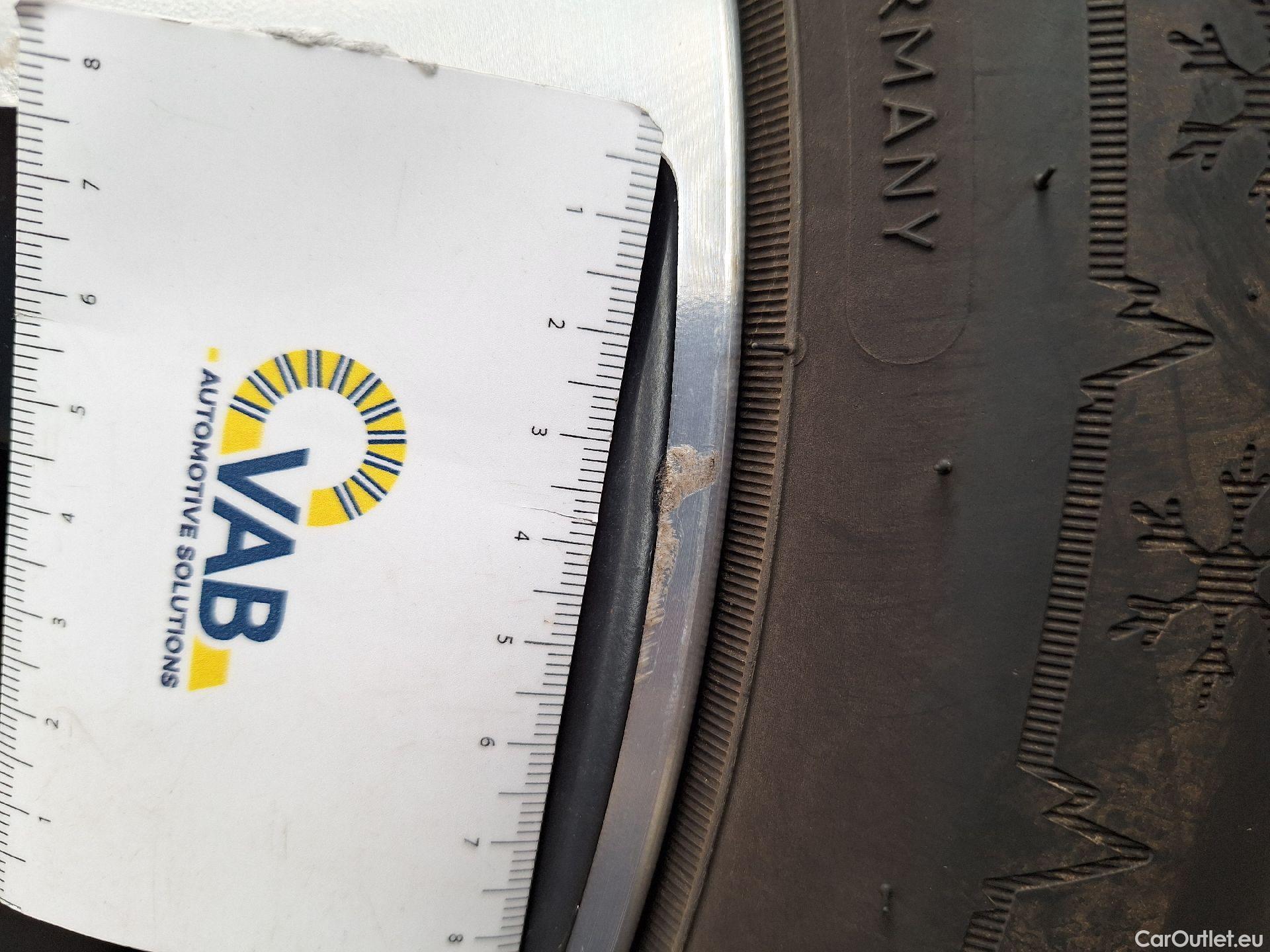  Mercedes  A-Klasse Mercedes, A-Class Berline '18, Mercedes-Benz  Limousine A 250 e 4d #70