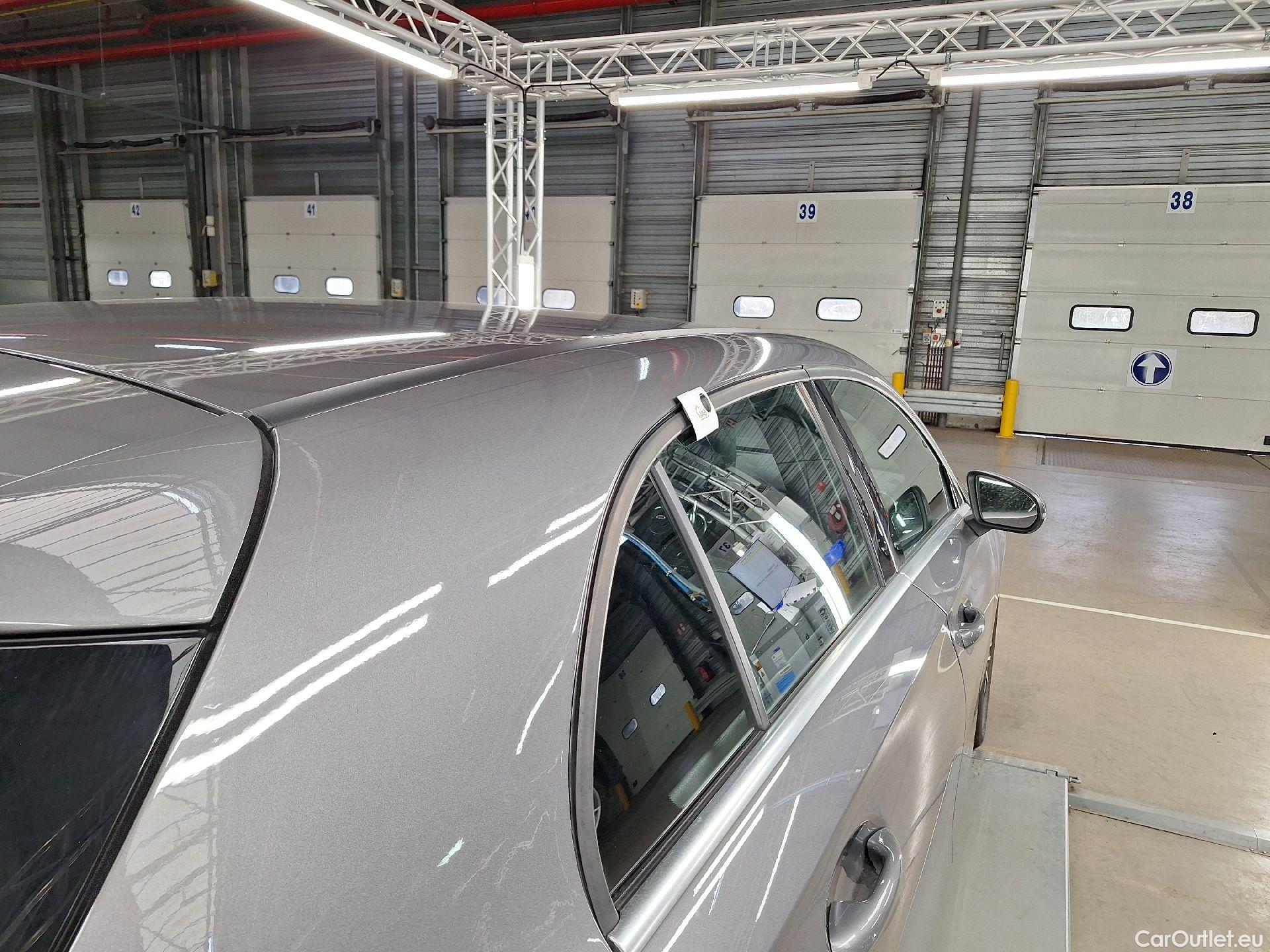  Mercedes  A-Klasse Mercedes, A-Class '18 PHEV, Mercedes-Benz  A 250 e Business Line 5d #17