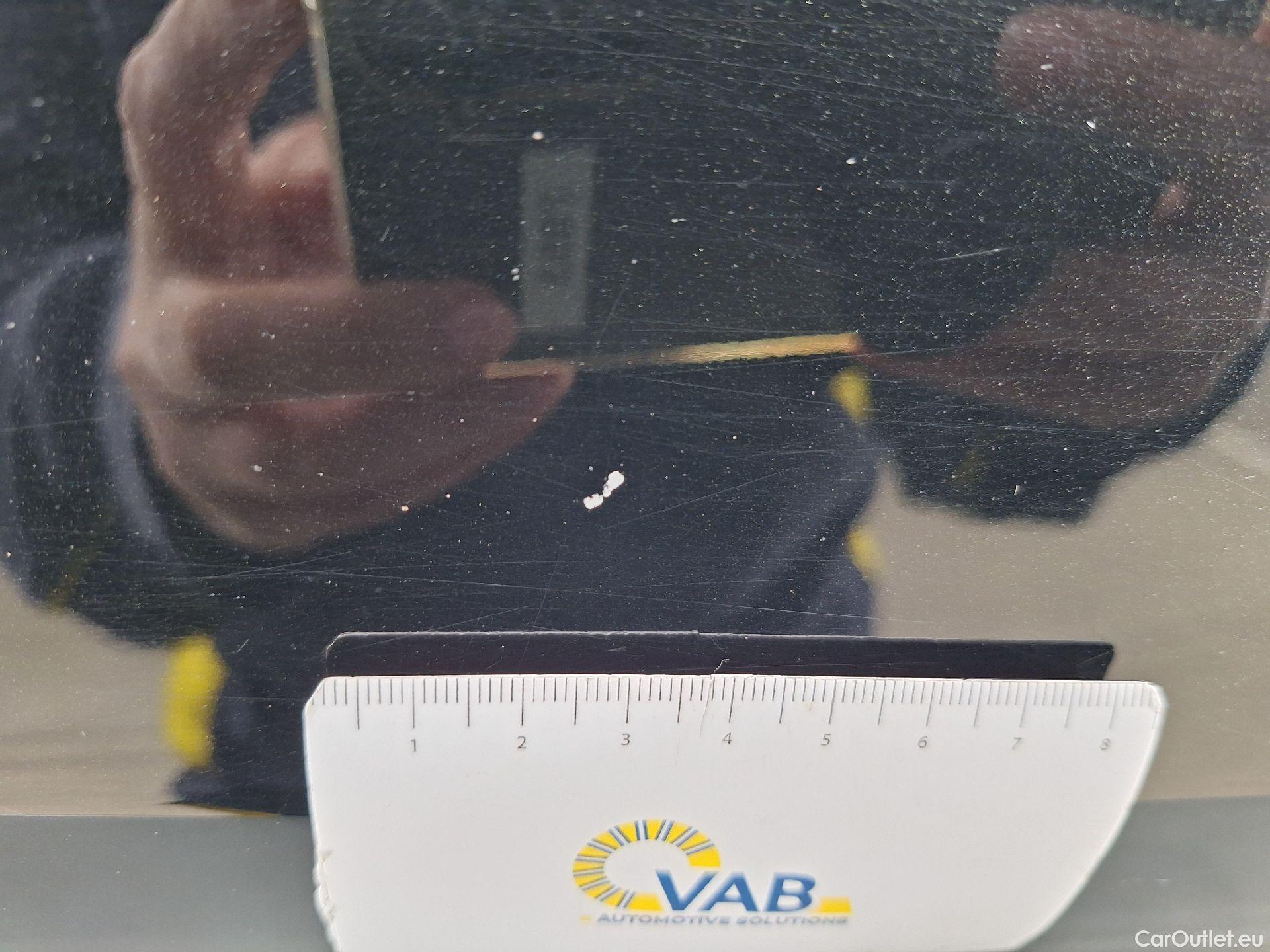  Mercedes  A-Klasse Mercedes, A-Class Berline '18, Mercedes-Benz  Limousine A 250 e 4d #53